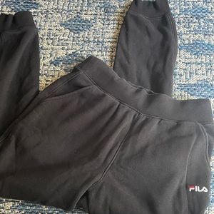 Cute FILA black sweatpants!